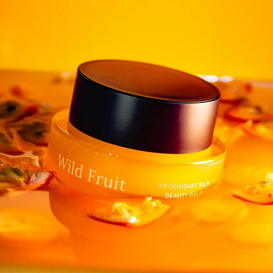 Usva Nourishing Balm with Beta-Carotene Wild Fruit 30 ml